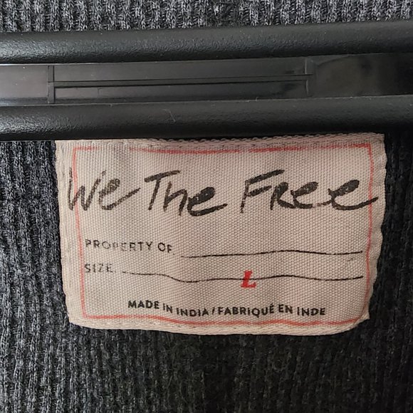 We the Free Twisted Cable Cuff Thermal - Picture 3 of 6